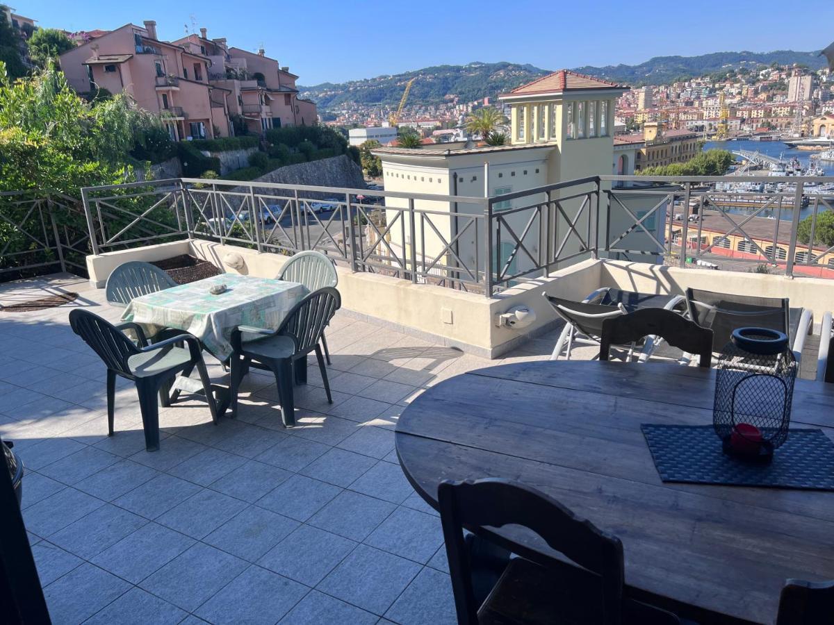 Mare Nostrum La Spezia Bagian luar foto