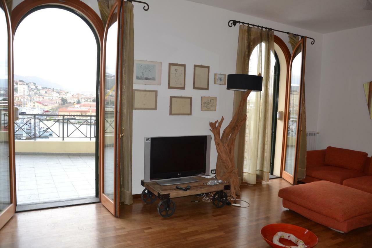 Mare Nostrum La Spezia Bagian luar foto