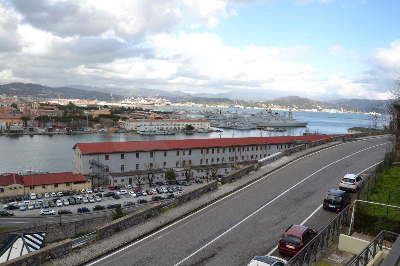 Mare Nostrum La Spezia Bagian luar foto