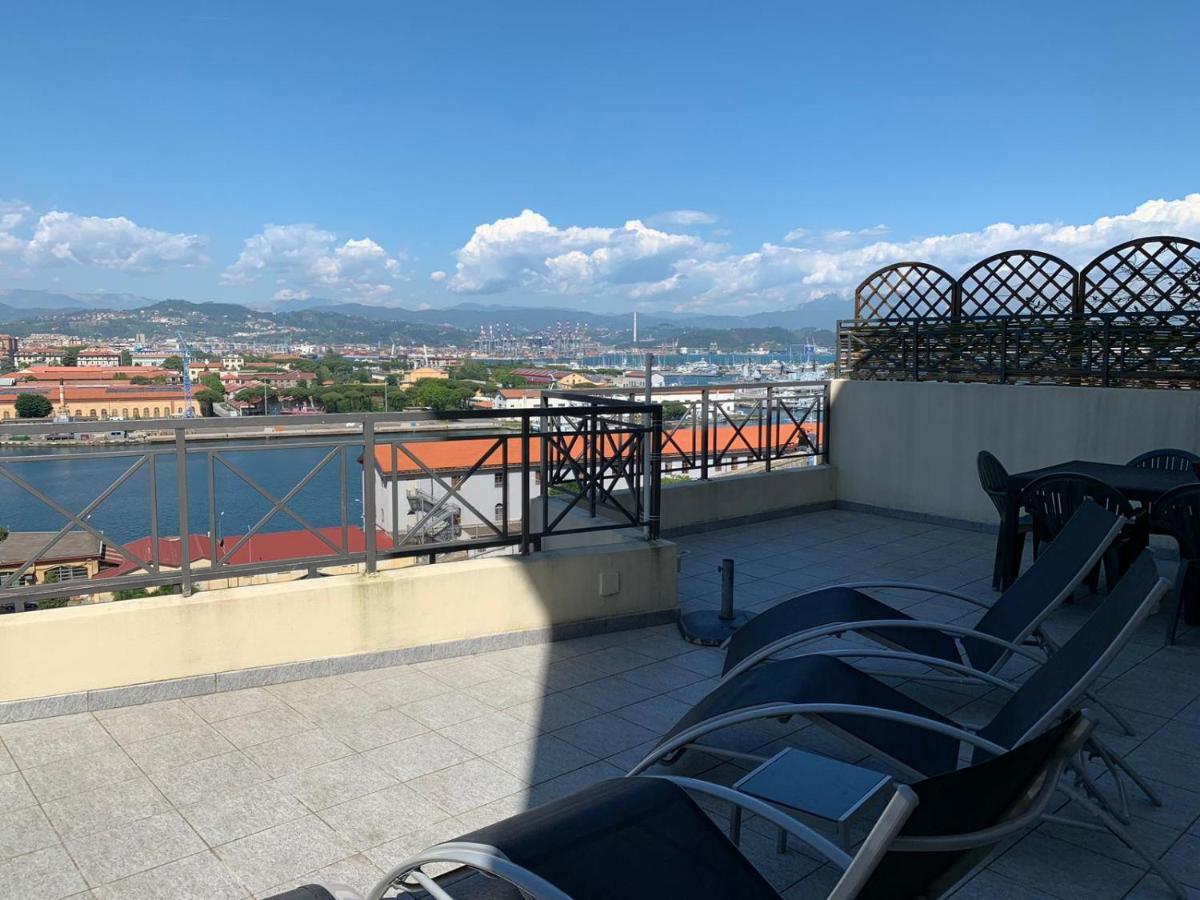 Mare Nostrum La Spezia Bagian luar foto